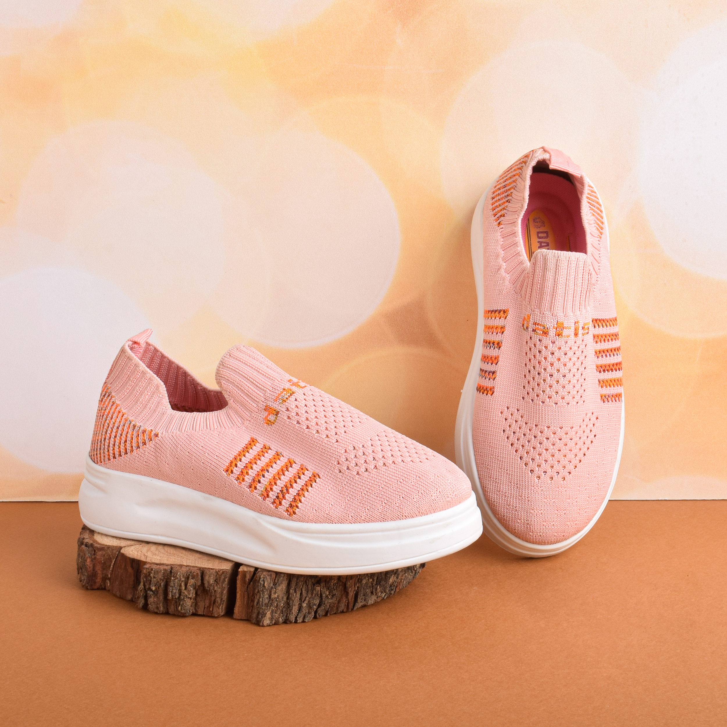 کفش راحتی دخترانه مدل کشی کد KLBS.3529 کفش راحتی دخترانه مدل کشی کد KLBS.3529