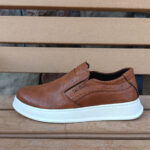 کفش طبی مردانه مدل تاج پلاس رنگ عسلی